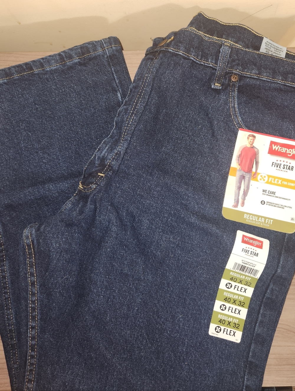 NWT Wrangler Men's Relaxed Dark Blue Denim Jeans